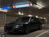 Audi s8 V10 Daytonagrau - Audi: A10