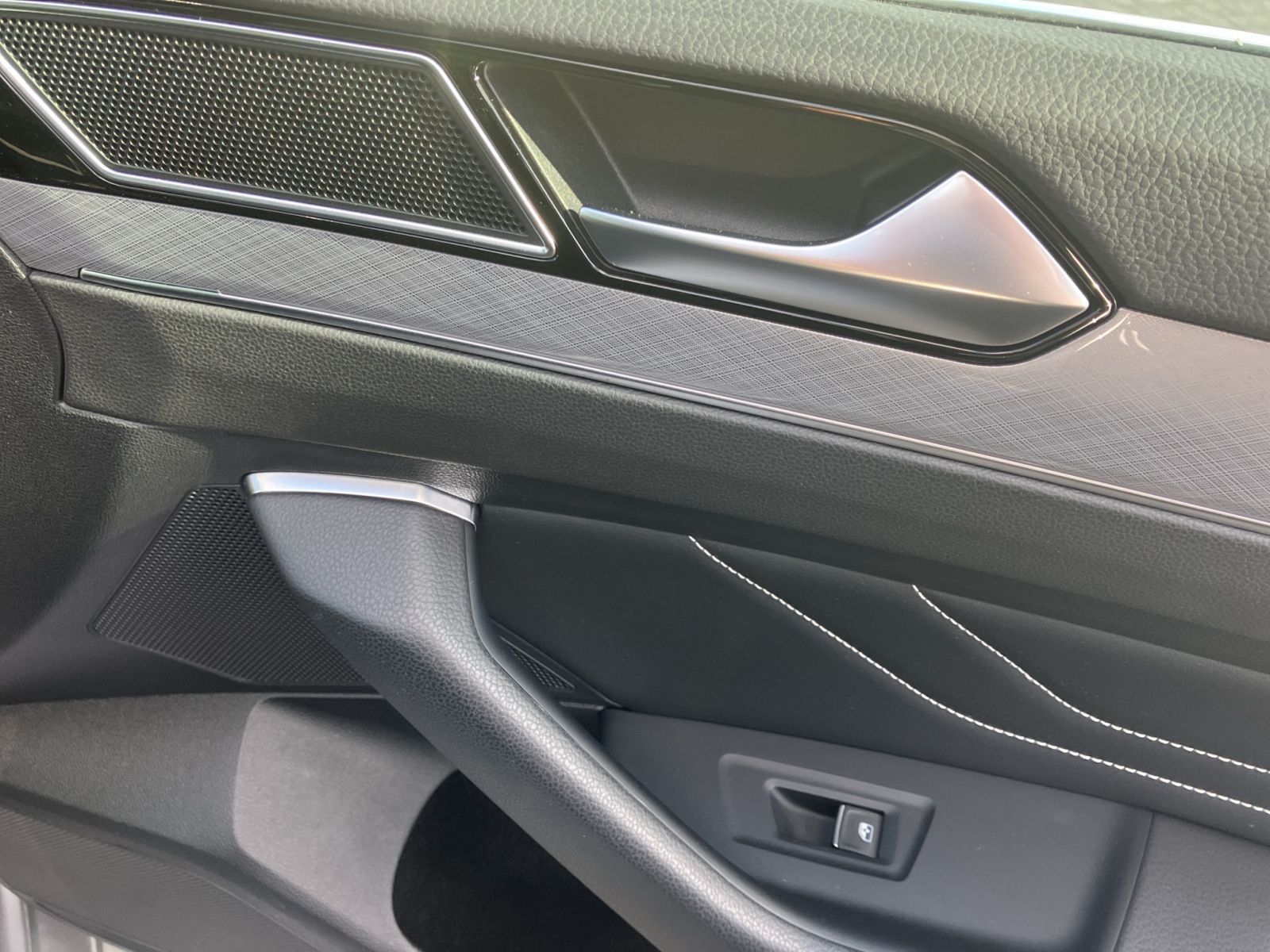 Volkswagen Passat Variant - Bild 15