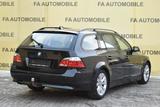BMW 523i Touring/LEDER/NAVI/AHK/SHZ/PANORAMA/PDC/ALU - BMW 523 aus 2005: 523i