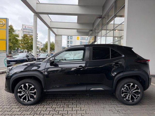 Fahrzeugabbildung Toyota Yaris Cross Teamplayer 1.5l Hybrid Winterpaket