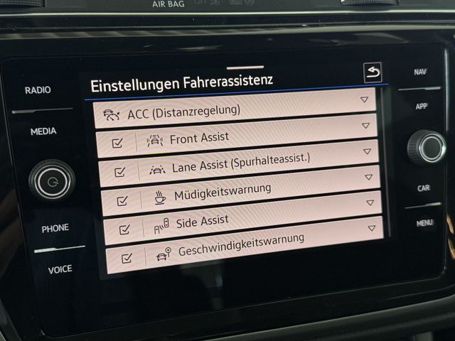 Volkswagen Touran 1.5 TSI DSG COMFORTLINE LED ACC KAMERA 7S