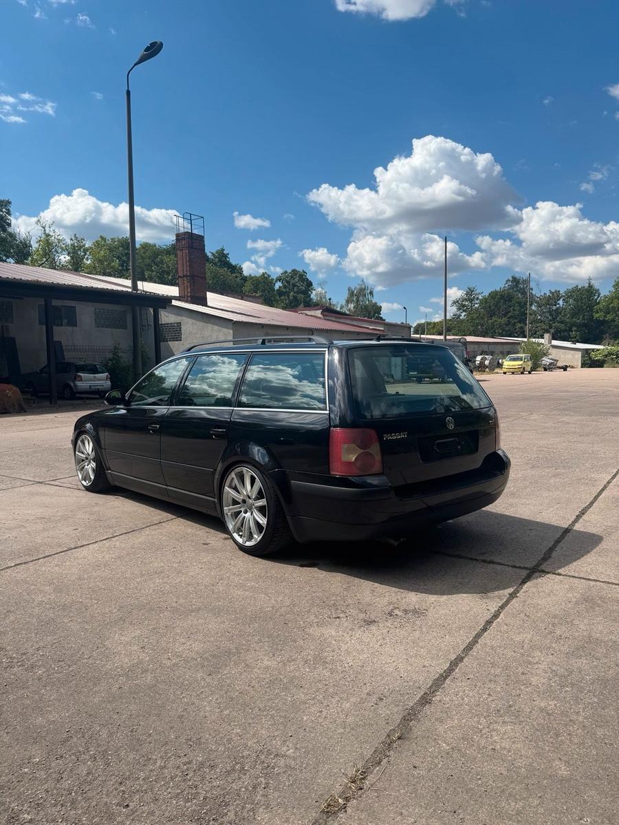 Volkswagen Passat 2004 — photo 5