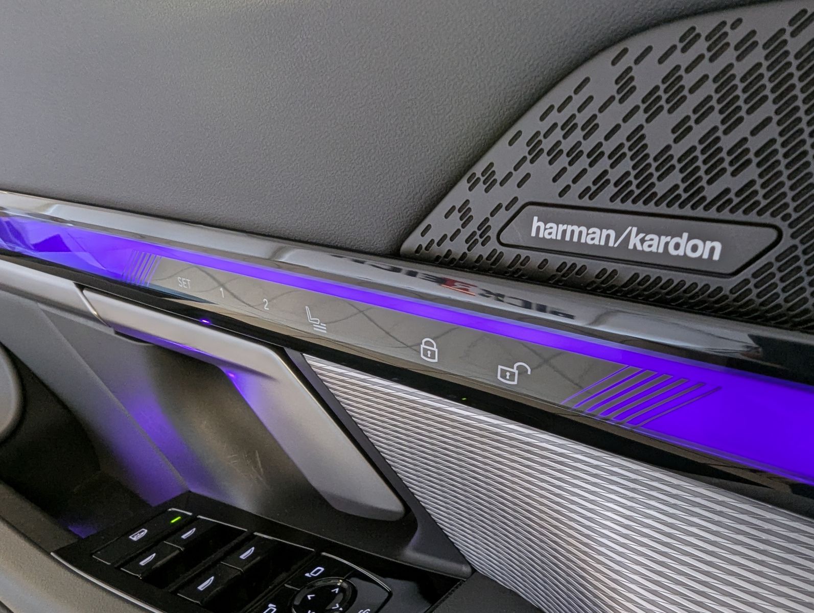 BMW 520 d M-Sport Innov.-Paket H/K LED Pano AHK 360° - Image 22