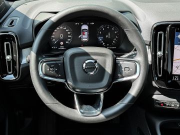 Volvo XC40 - 11