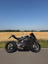Ducati Panigale V4R / Akra / Vollcarbon / Euro4  - DUCATI PANIGALE V4 R