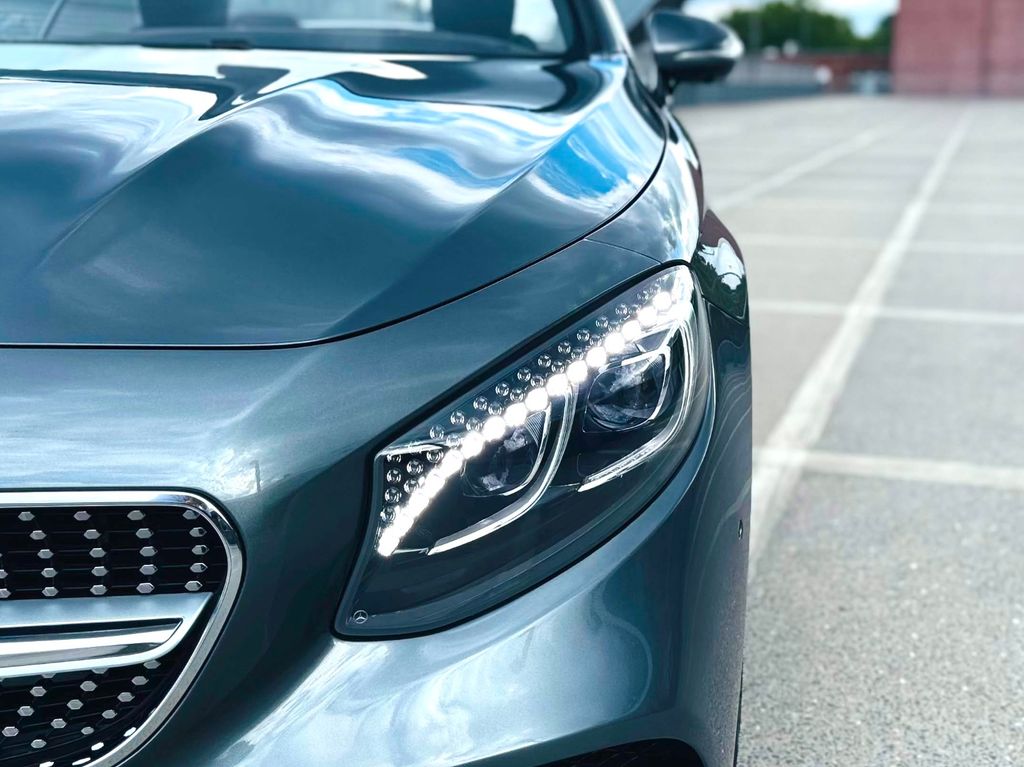 Image of Mercedes-Benz S 560