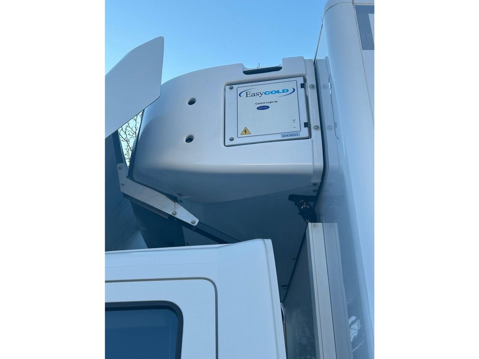 Fahrzeugabbildung Mercedes-Benz 1223 L  mit Spier Athlet Thermo 5 LBW 2000kg