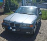 BMW 318i E36 - BMW 318: Limousine, E36