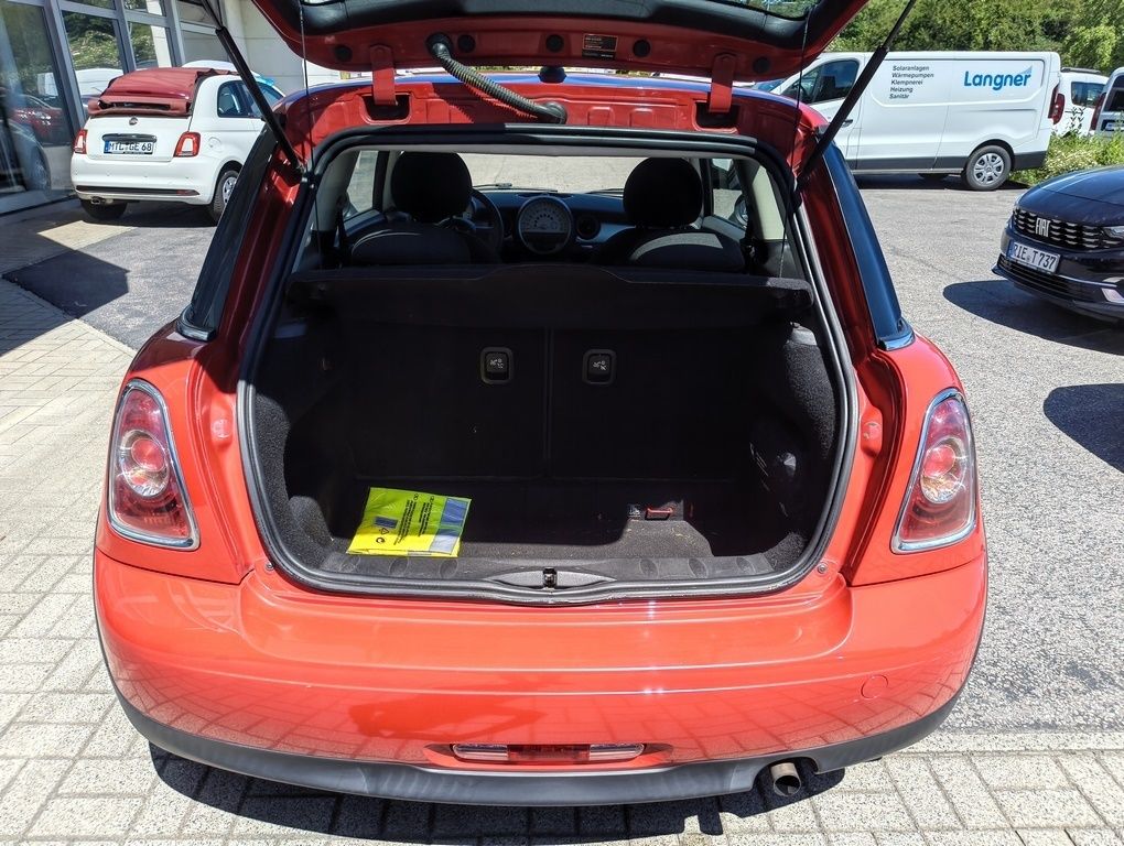 Fahrzeugabbildung MINI ONE 1.6 (75 PS) + Klima