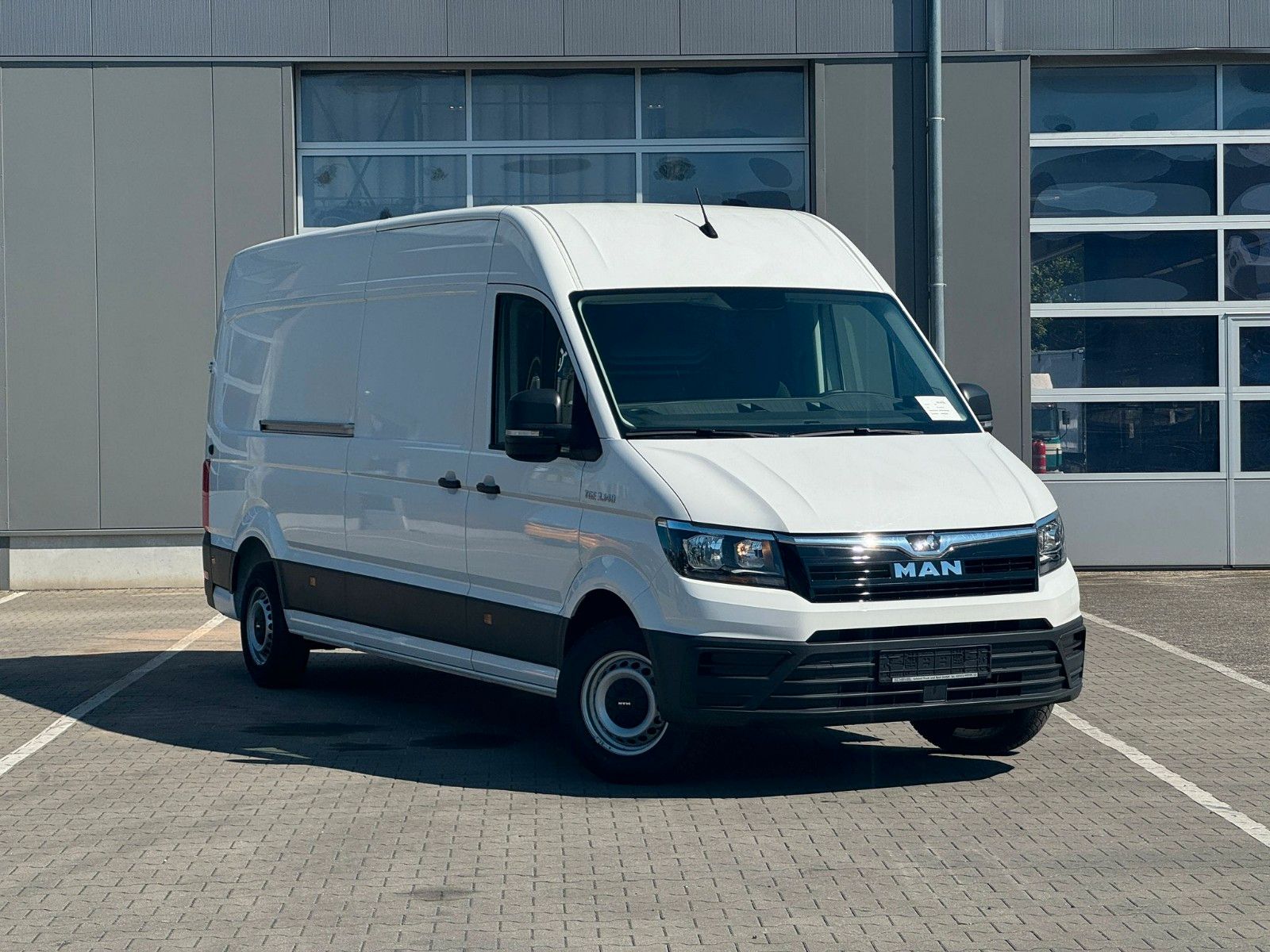 Fahrzeugabbildung MAN TGE 3.140 Kastenwagen L4H3 Schalter Kamera