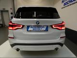 BMW X3 xDrive 30 d Advantage*Live Cockpit*Leder*AHK - BMW X3 mit Diesel-Antrieb: Beheizbares Lenkrad, mit Klimaanlage