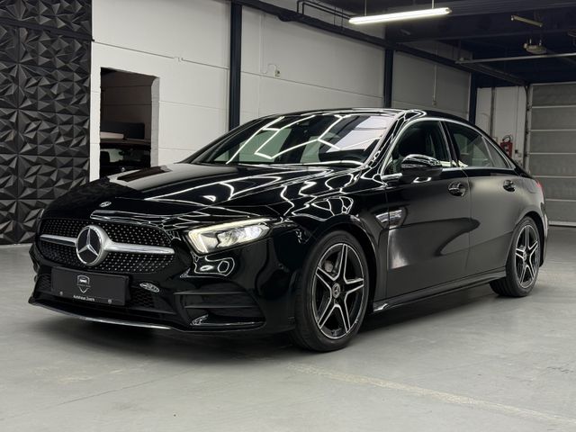 MERCEDES-BENZ A 180d AMG PANO*MBUX*LEDER*AUTOMATIK*18"AMG