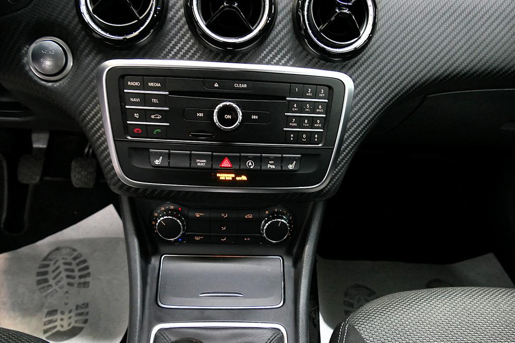 Mercedes-Benz GLA 180