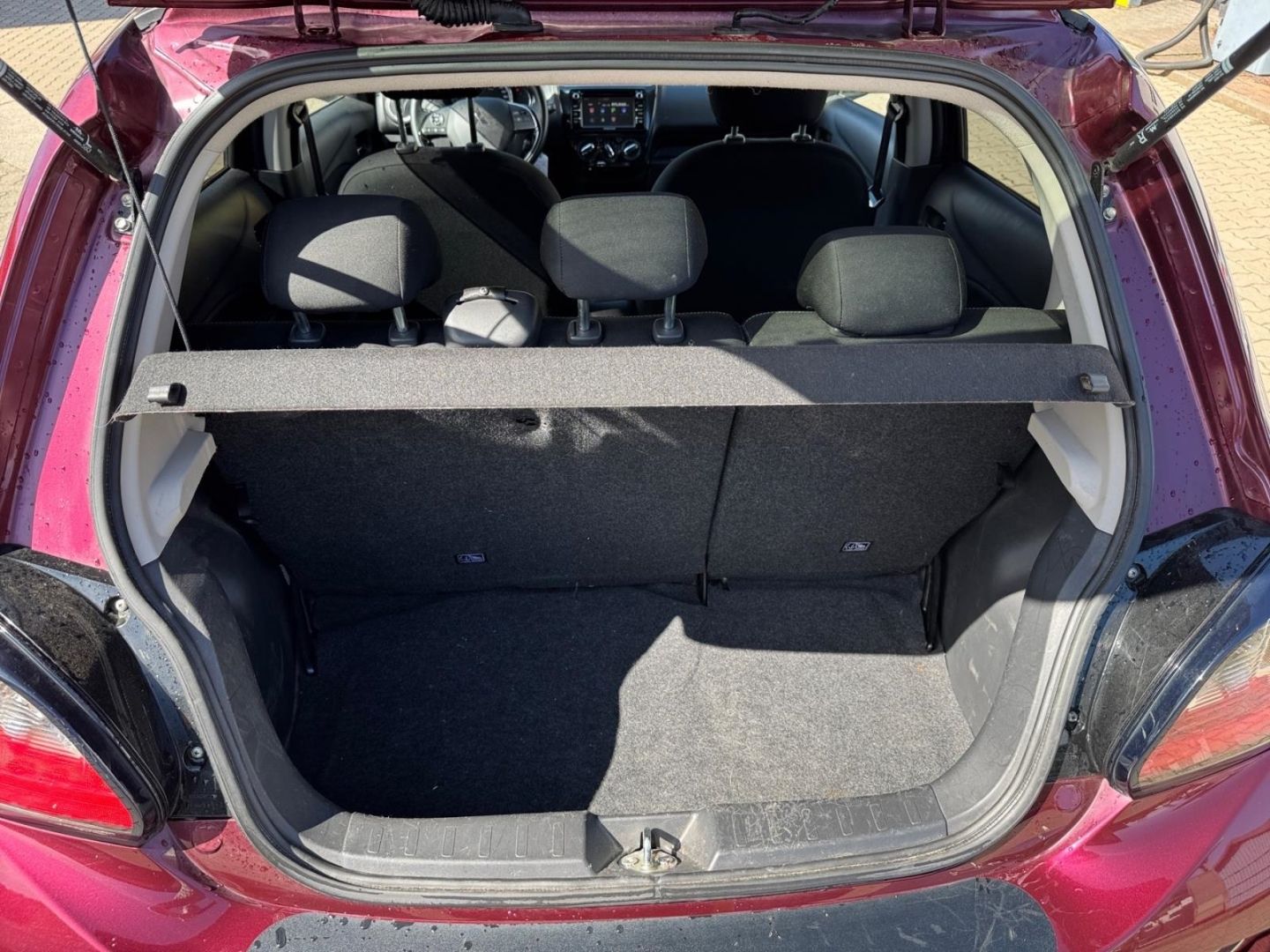 Fahrzeugabbildung Mitsubishi Space Star Top LED Automatik Apple CarPlay Klima