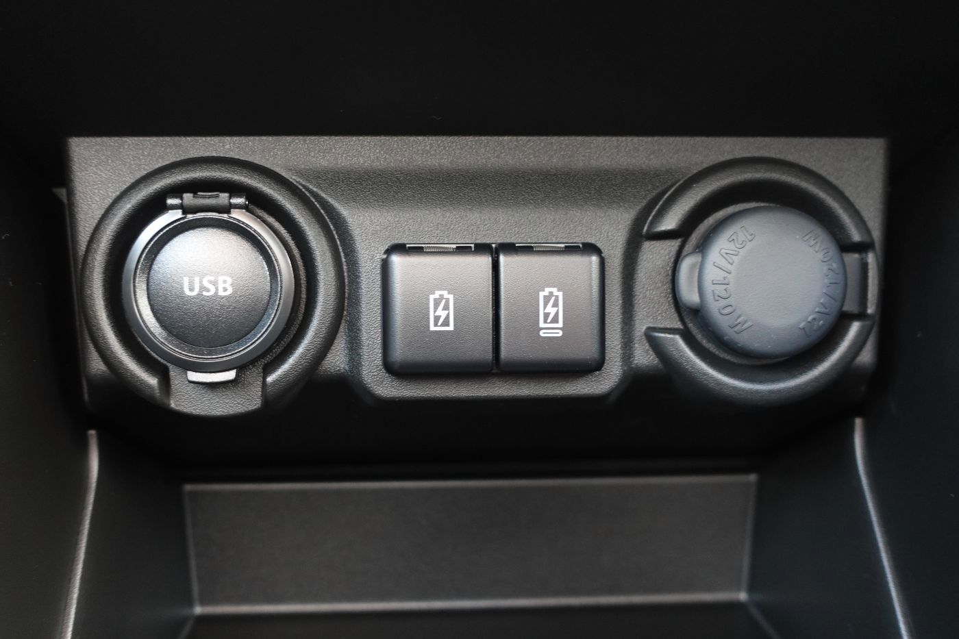 Fahrzeugabbildung Suzuki Swift Comfort+ 1.2 MildHybrid Navi,Kamera,Sitzhz