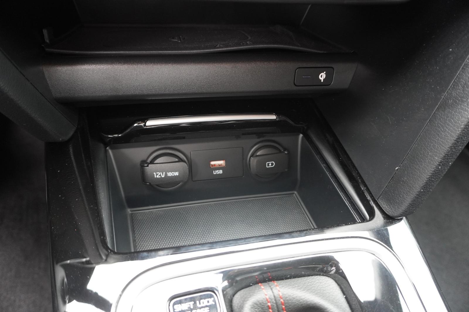 Kia ProCeed GT 1.6 T-GDI Pano LED Navi ACC Kamera