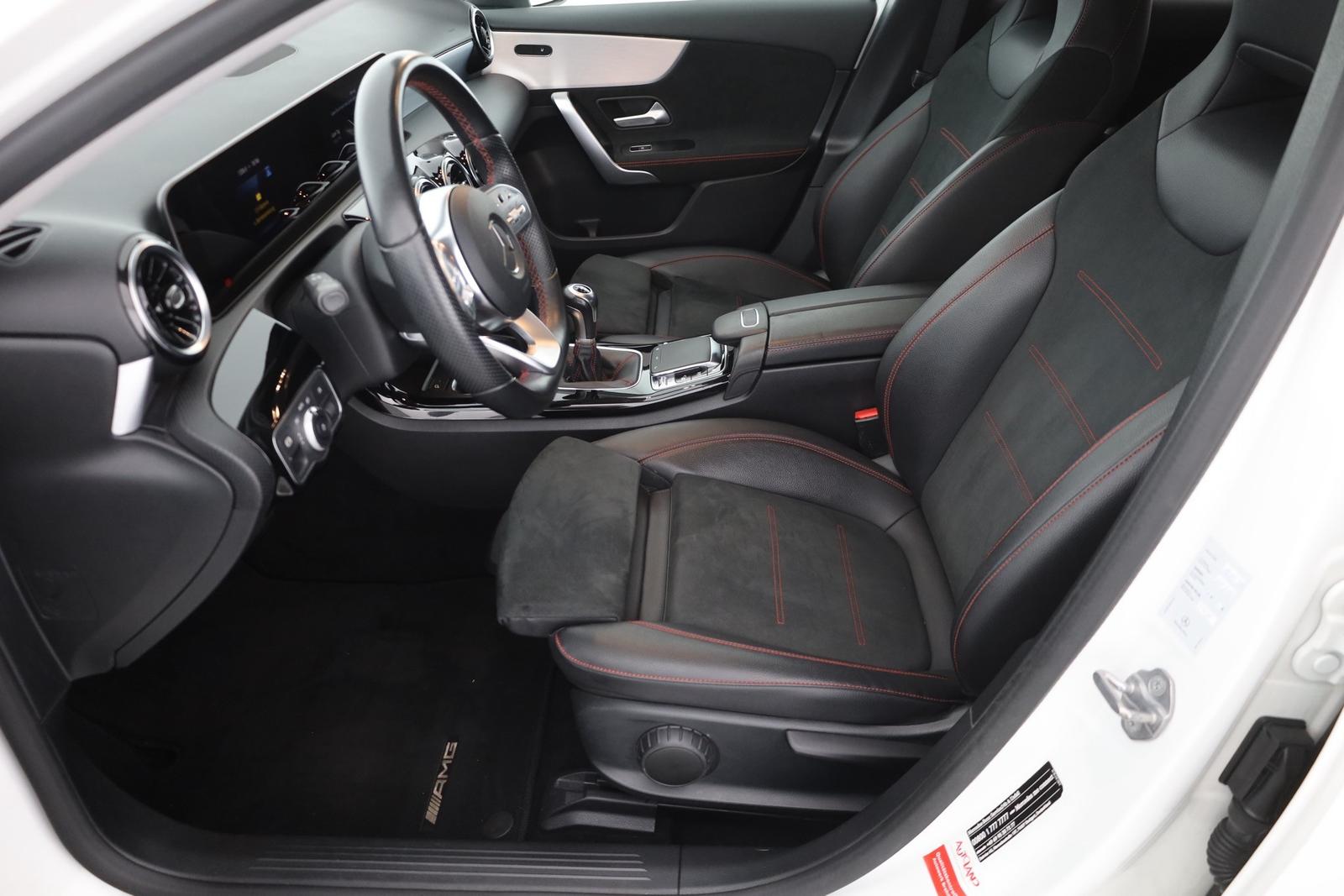 Mercedes-Benz A200 AMG Line LED Navi Sitzheizung Widescreen