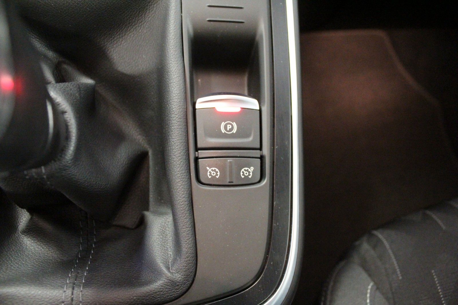 Fahrzeugabbildung Renault Scenic TCe 140Limited Edition*Sitzhzg*AHK*