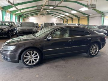 Volkswagen Phaeton - 6