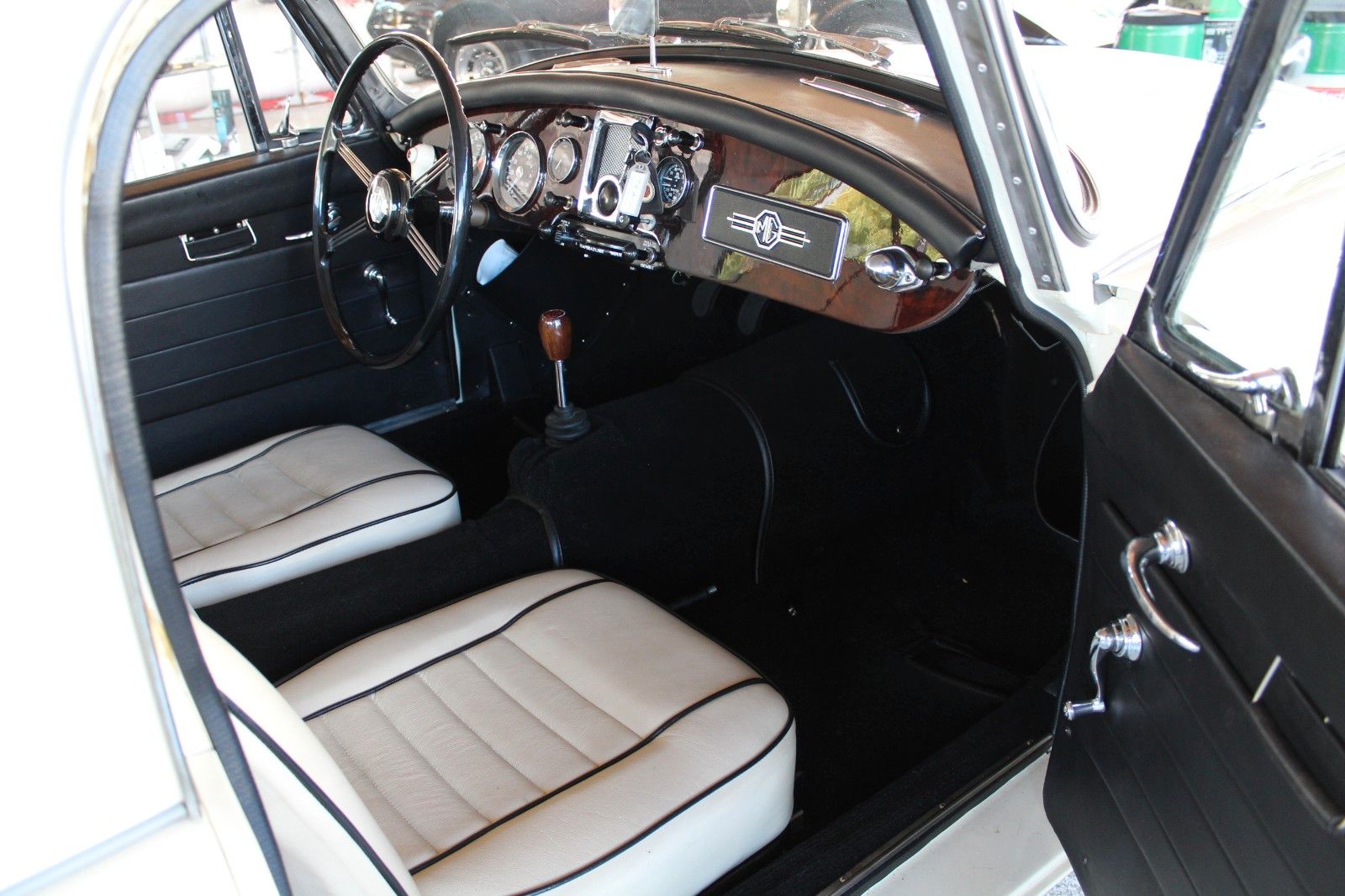 MGA 1500 Coupe' Restauriert!!