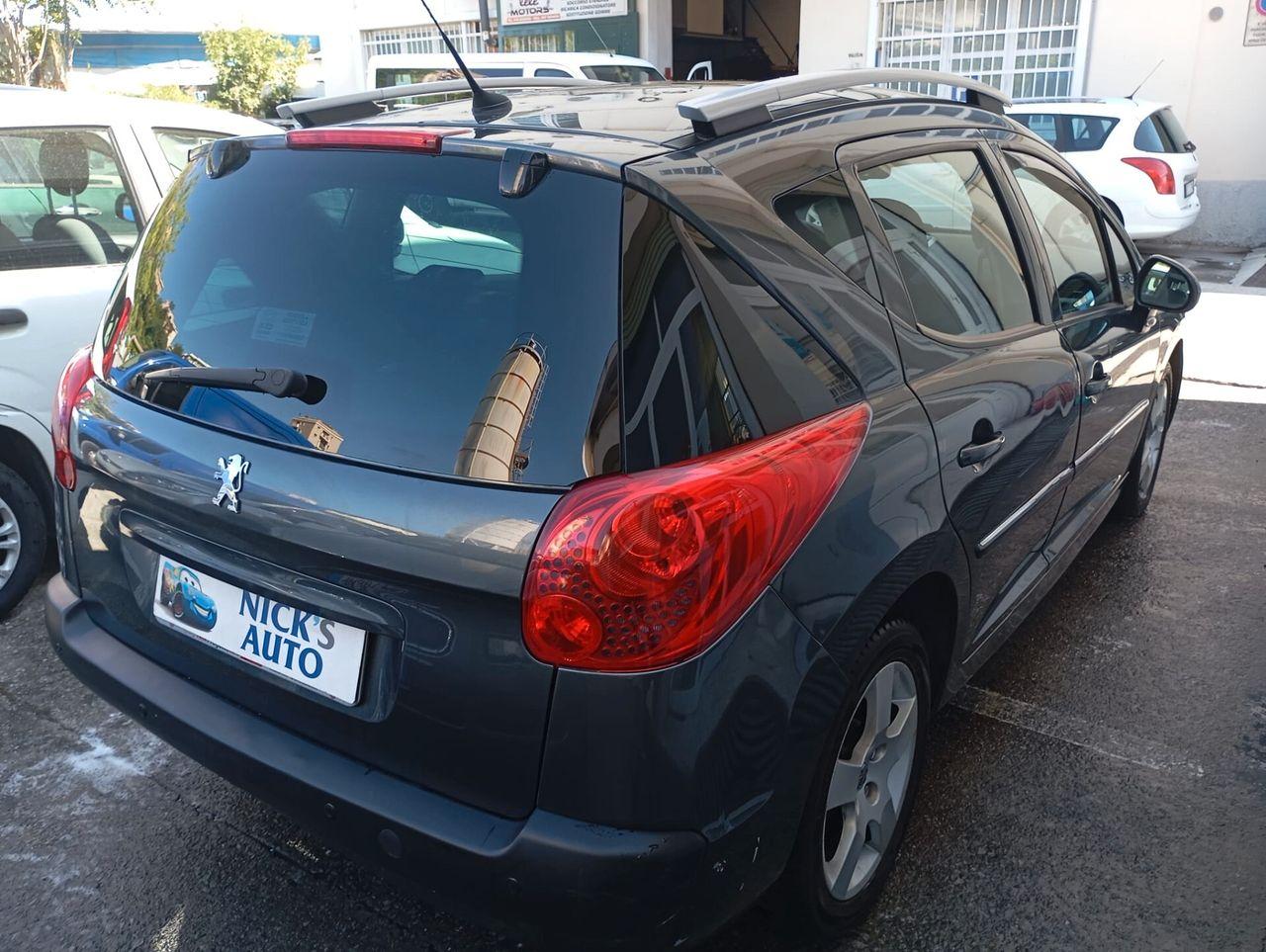 Peugeot 207 2009 — interior