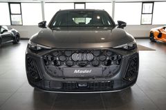 AUDI Q5 e-Hybrid quattro | Tech pro | Pano | Carbon AUDI Q5 e-Hybrid quattro | Tech pro | Pano | Carbon