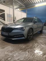 Skoda Superb 2.0 TDI SCR 140kW DSG SPORTLINE COMBI... - Skoda Superb: 140