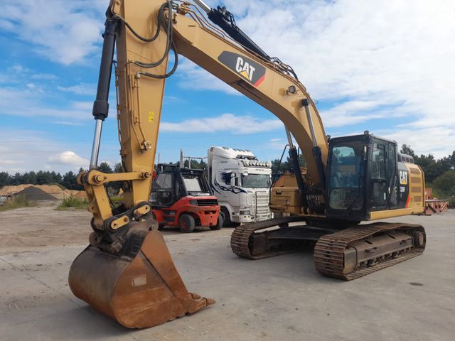 CAT 326  F L N