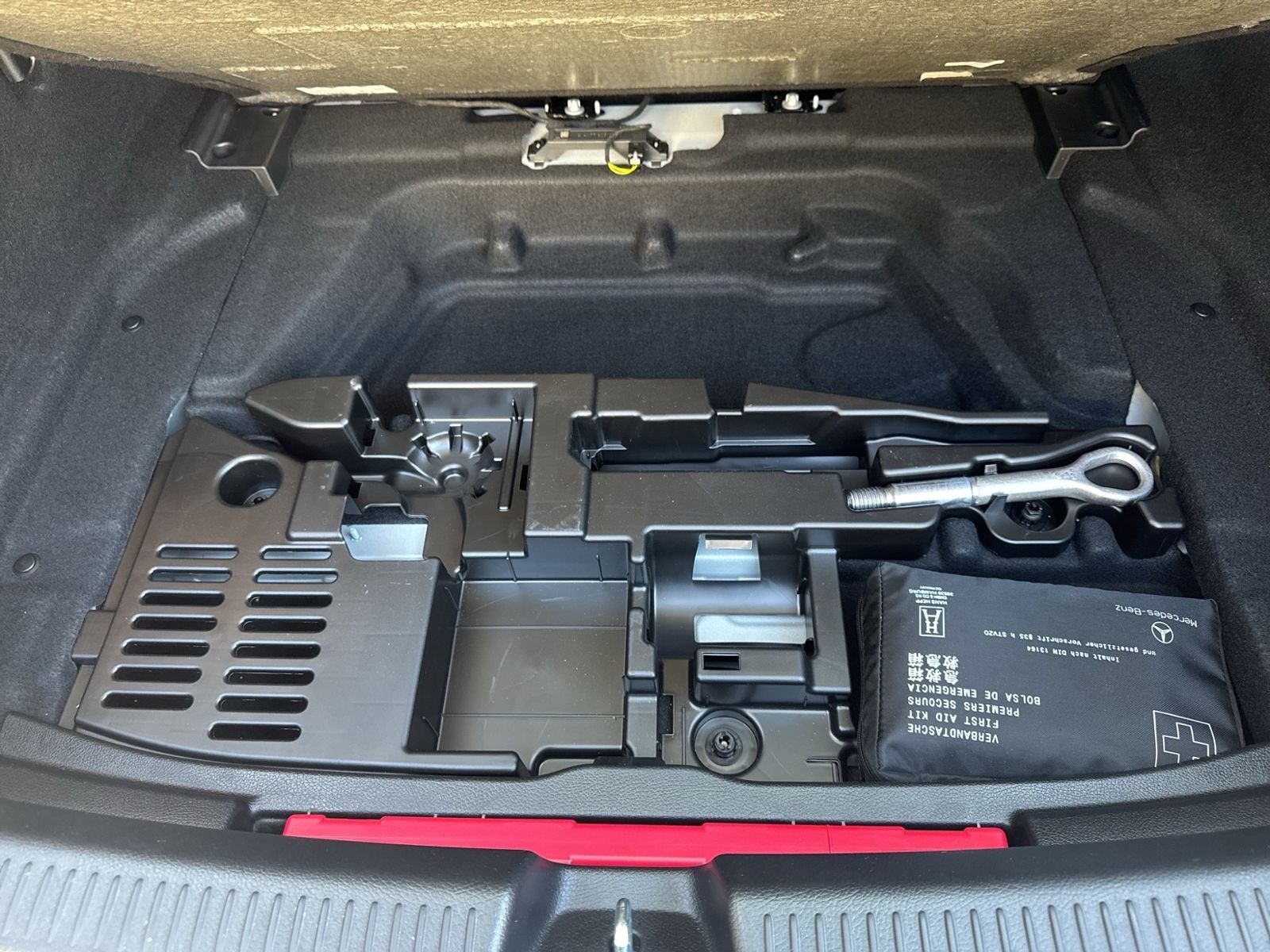 A 200 AMG Line, Navi Premium Paket, PANO, LED Si