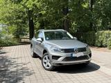 Volkswagen Touareg 3.0 V6 Terr. Tech, 4M, Stdhz, AHK - VW Touareg von privat