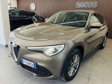 Alfa-Romeo Stelvio - 1