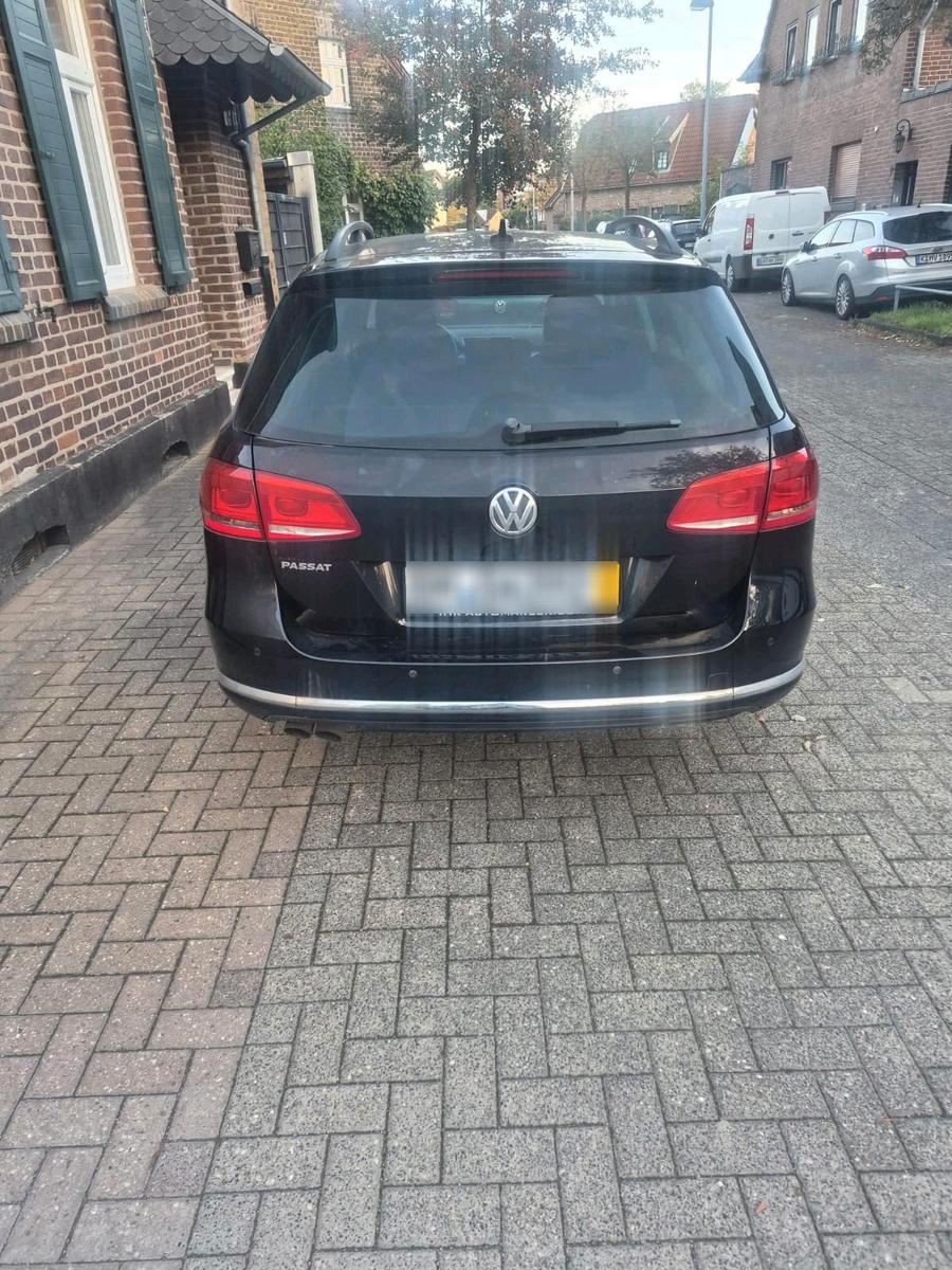 Volkswagen Passat 2014 — engine 140 HP (103kW)