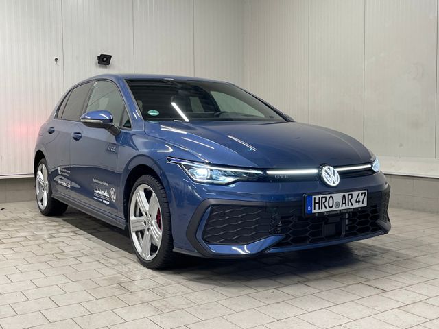 Golf VIII GTE 1.5 TSI eHybrid LED TRAVEL NAV