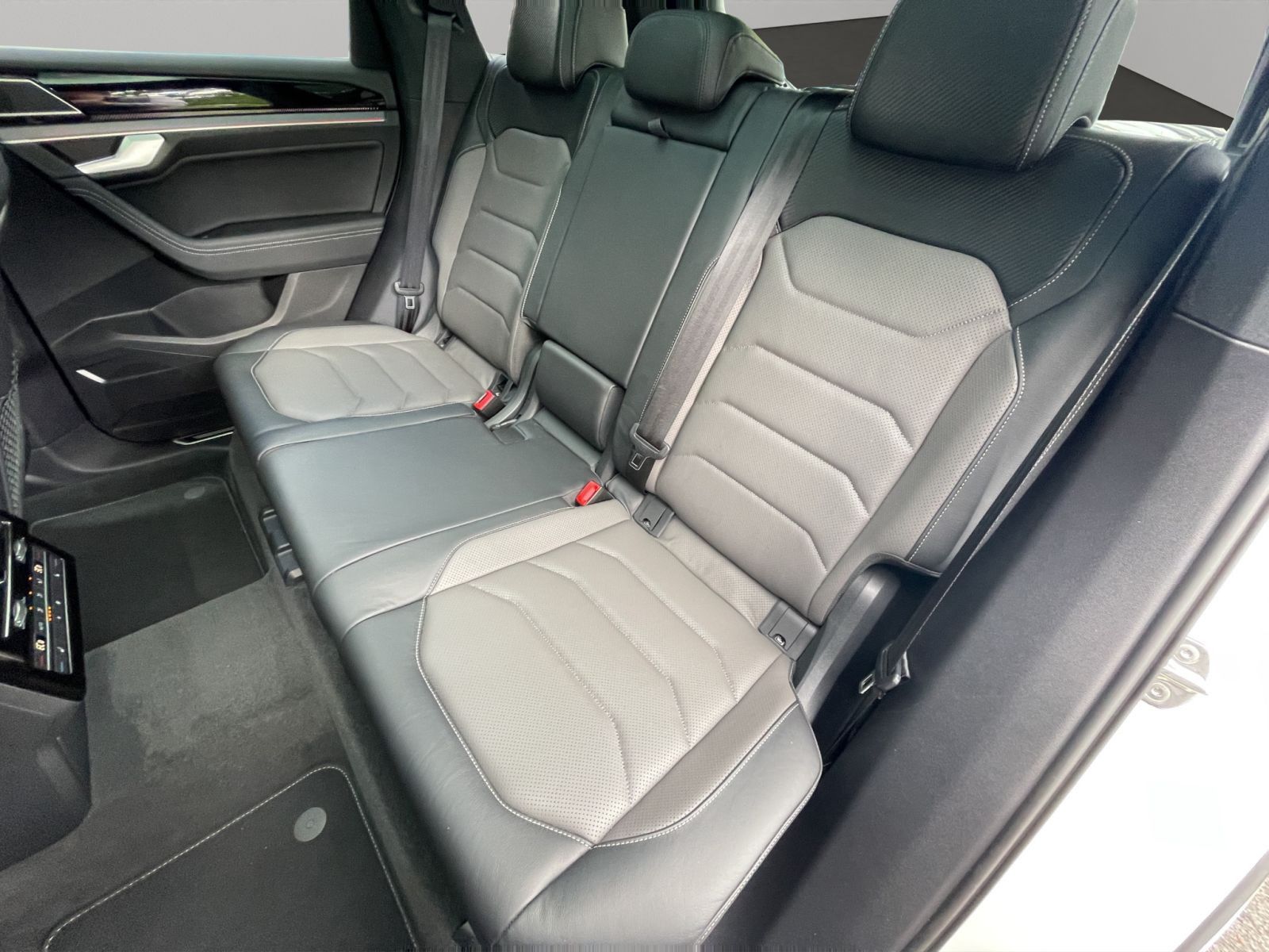 Volkswagen Touareg - Bild 17