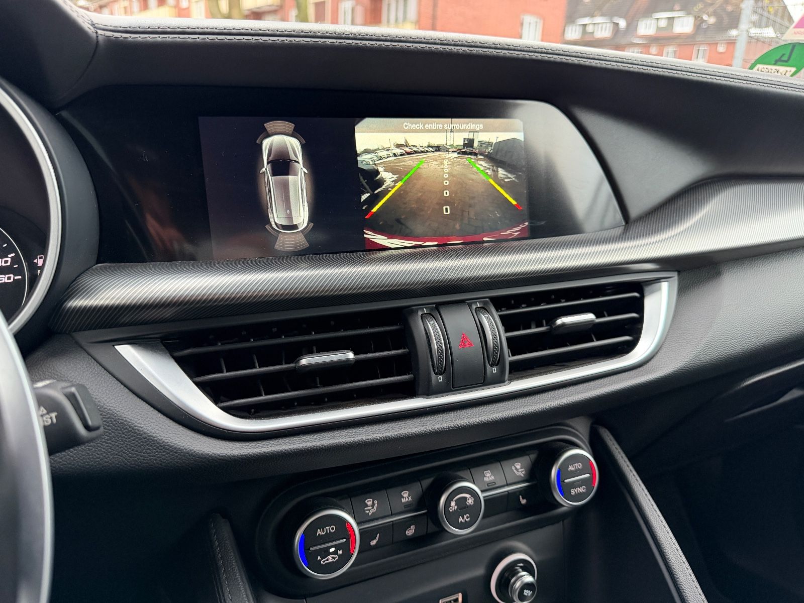 Fahrzeugabbildung Alfa Romeo Stelvio Veloce Q4*LED*LEDER*MEMO*SOUNDTHEATRE