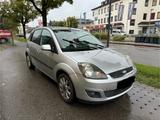 Ford Fiesta Ghia - Ford Fiesta aus 2006: Ghia