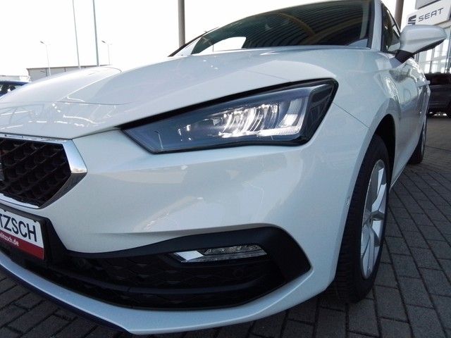 Fahrzeugabbildung SEAT Leon Style Kamera Winter-Paket