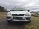 Ford Focus 1.6 Ambiente TÜV neu  - Ford Focus aus 2005: Kombi