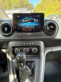 Mercedes E 250 - 12