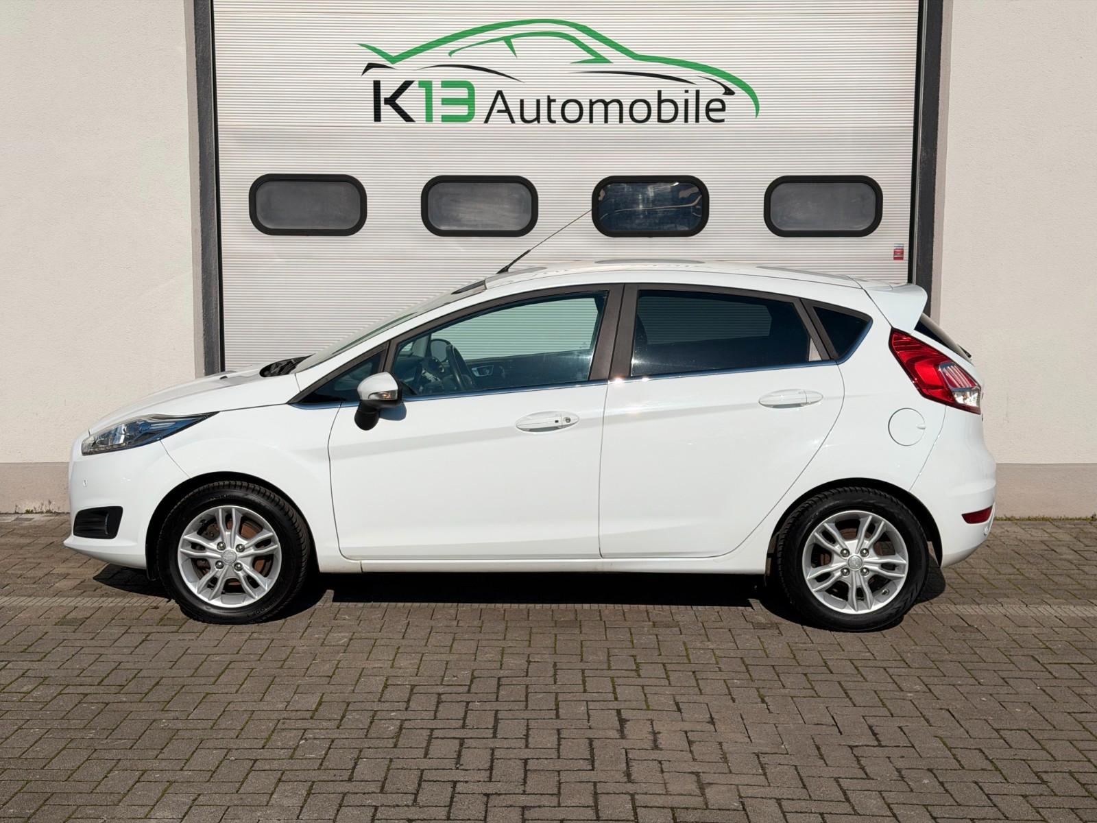 Ford Fiesta Titanium*RFK*NAVI*VOLL CHECKHEFT*SZH*MFL*