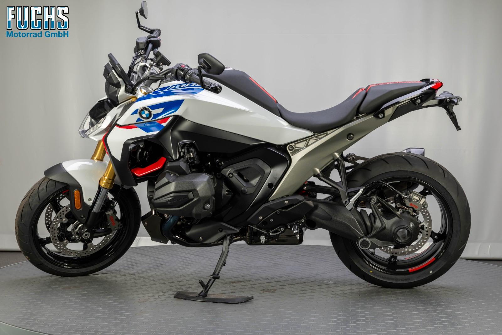 BMW R1300R Performance