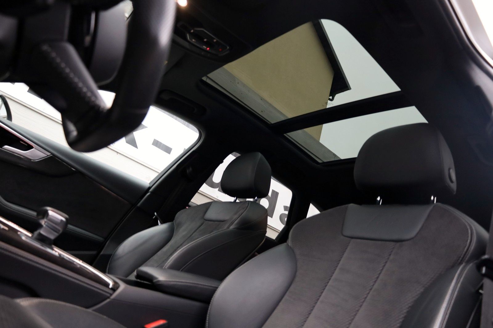 Fahrzeugabbildung Audi S4 Avant 3.0 TDI quattro TLeder,Navi,LED,PanDach