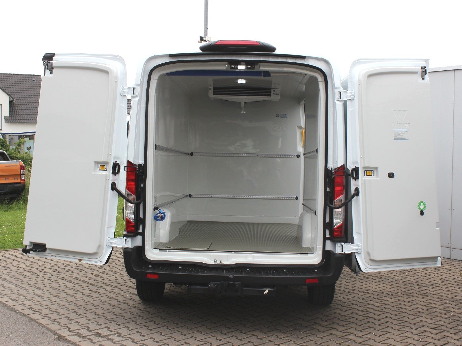 Fahrzeugabbildung Ford Transit 350 L2 Trend Kühlfahrzeug