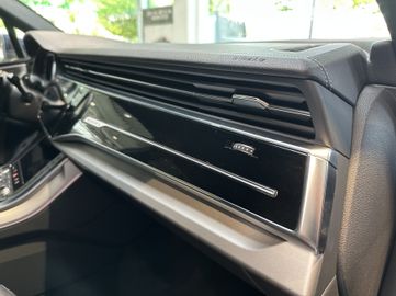 Audi Q7 - 9