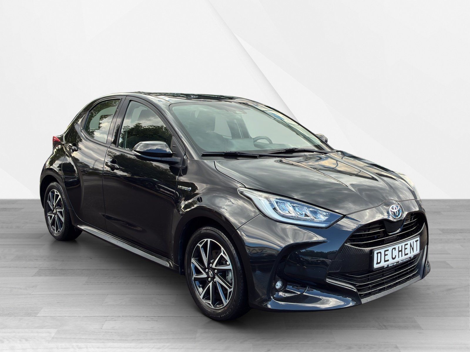 Fahrzeugabbildung Toyota Yaris 1.5 Dual-VVT-iE Hybrid Club Kamera,LED,LM