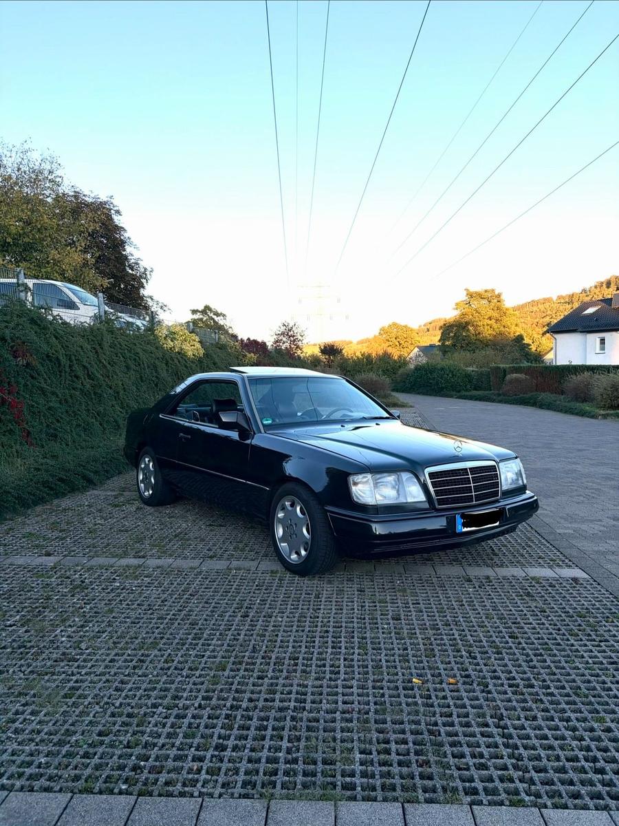 Mercedes-Benz CE 300