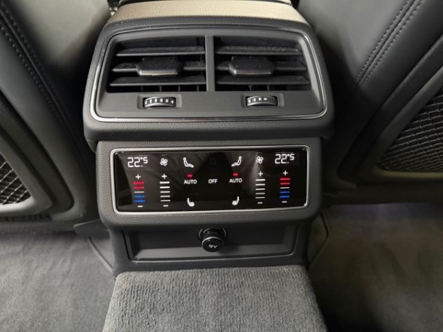 Fahrzeugabbildung Audi RS6 Avant 4.0 TFSI RS-Dynamikpaket+Assistenzpake