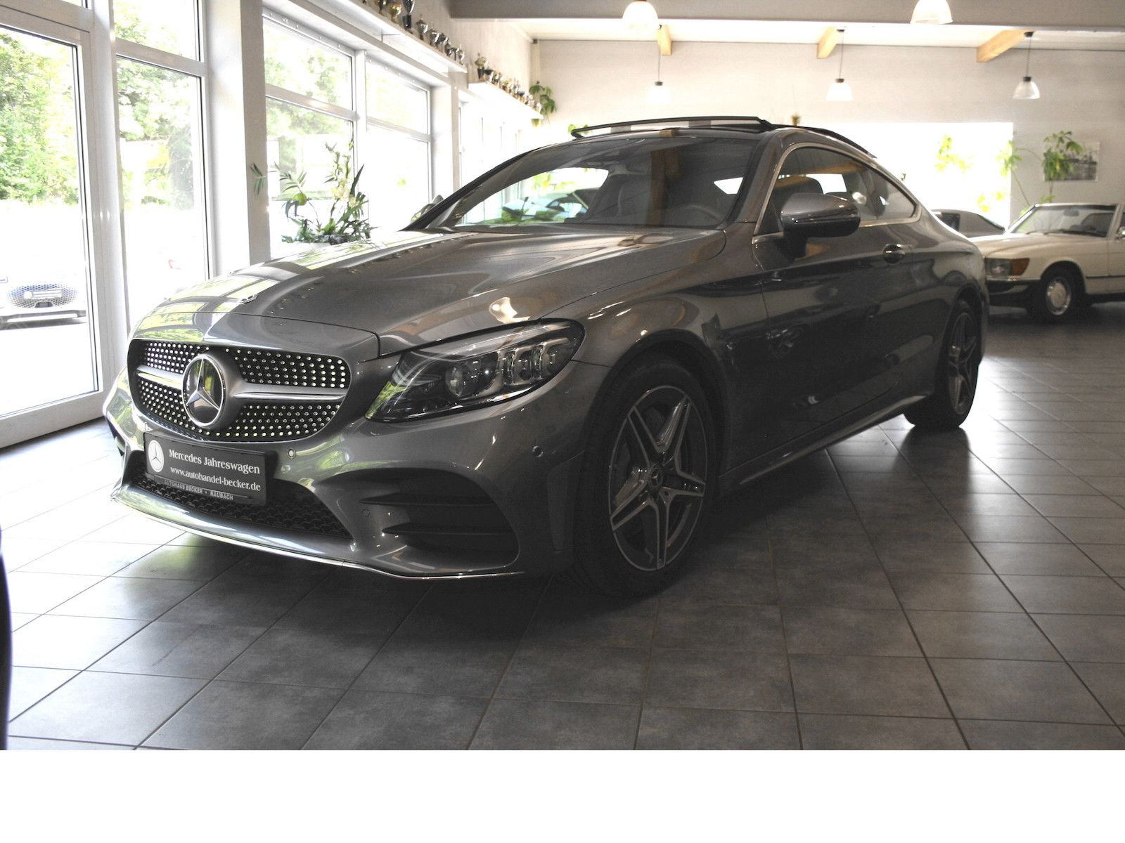 Fahrzeugabbildung Mercedes-Benz C 300 d Coupe AMG *Pano-Dach*Totw.*Multibeam.*Am
