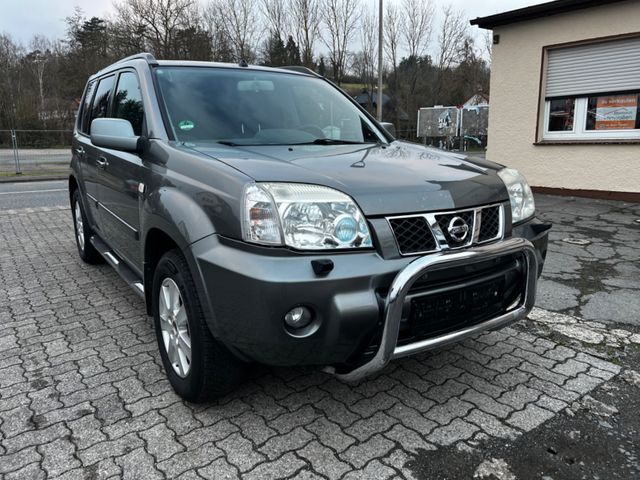 Nissan X-Trail Elegance/4x4 Allrad/leder/Navi/SHZ/Euro4