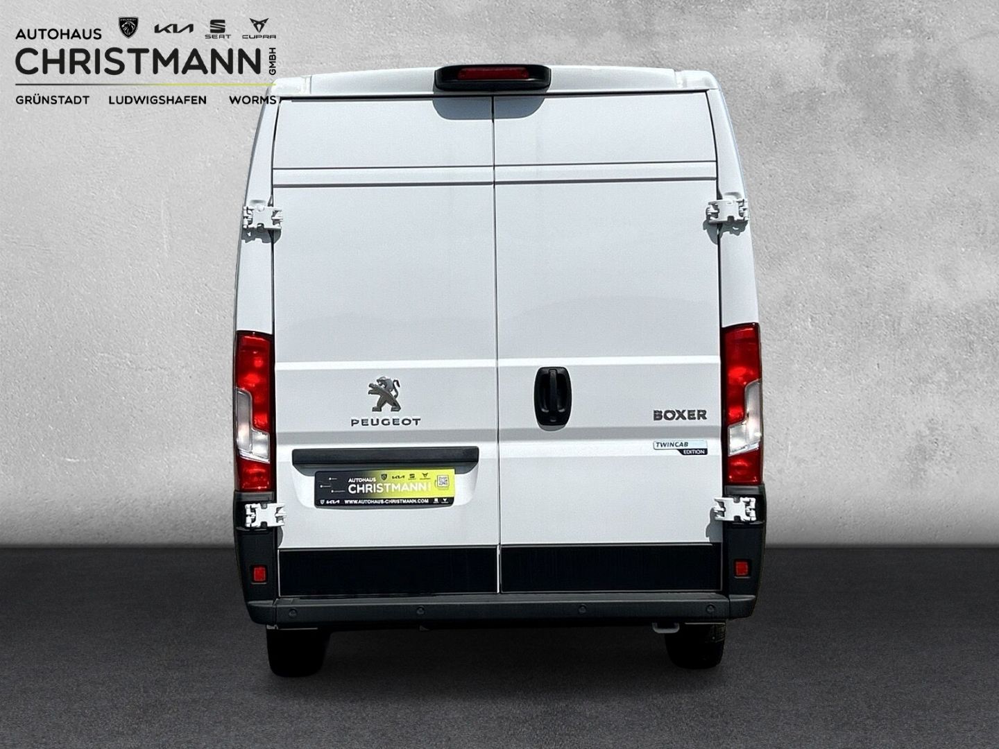 Fahrzeugabbildung Peugeot Boxer Kasten Hochraum 435 TwinCab L4H2 BlueHDi 1